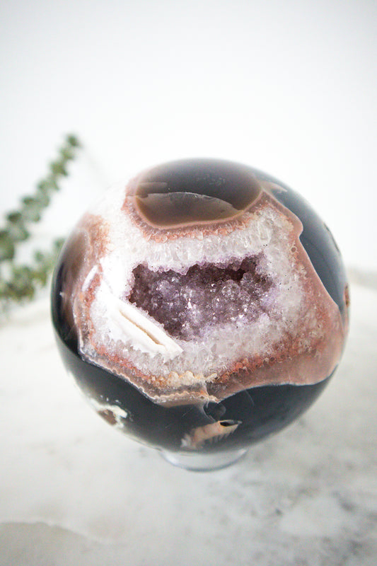 Amethyst Sphere XL