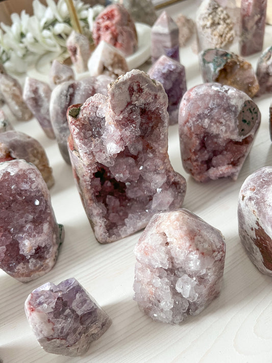Live - Crystals n' Catz Amanda